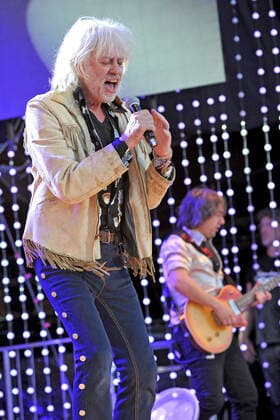 SWR Sommerfestival. Sänger Bob Geldof ( The Boomtown Rats ) während eines Auftritts im Rahmen des SWR Sommerfestivals am 17.06.2022 im Technikmuseum Speyer. 20220617MWI21104