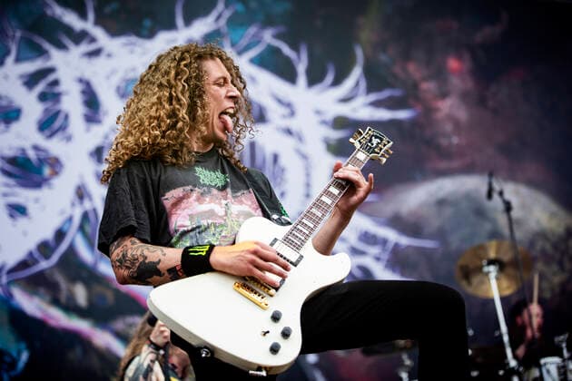 Entertainment Bilder des Tages Baest live at Copenhell 2022, Copenhagen, Denmark Copenhagen, Denmark. 17th, June 2022. The Danish death metal band Baest performs a live concert during the Danish heavy metal festival Copenhell 2022 in Copenhagen. Here guitarist Lasse Revsbech is seen live on stage. Copenhagen Denmark  Copyright: xGonzalesxPhoto ChristianxHjorthx