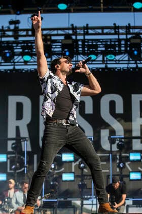 Country Summer Music Festival in Santa Rosa Sonoma June 17, 2022, Santa Rosa, CA, USA: Russell Dickerson performs on Day 1 of County Summer Music Festival at Sonoma County Fairgrounds on June 17, 2022 in Santa Rosa, California. Santa Rosa USA - ZUMAs181 20220617_zea_s181_017 Copyright: xImagespacex