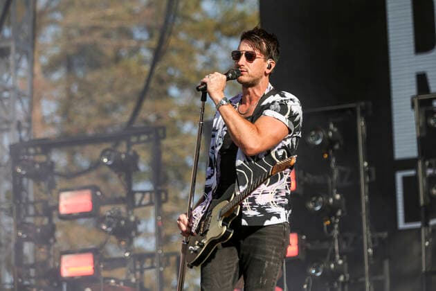 Country Summer Music Festival in Santa Rosa Sonoma June 17, 2022, Santa Rosa, CA, USA: Russell Dickerson performs on Day 1 of County Summer Music Festival at Sonoma County Fairgrounds on June 17, 2022 in Santa Rosa, California. Santa Rosa USA - ZUMAs181 20220617_zea_s181_020 Copyright: xImagespacex