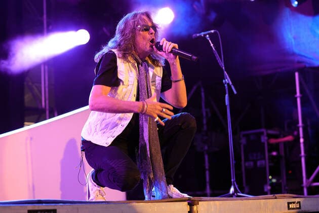 Foreigner - Rock the Ring 2022 Hinwil Kelly Hansen, Sänger der britisch-amerikanischen Rockband Foreigner. Konzert beim Rock the Ring Festival in Hinwil am 17.06.2022. Kanton Zürich, Schweiz.