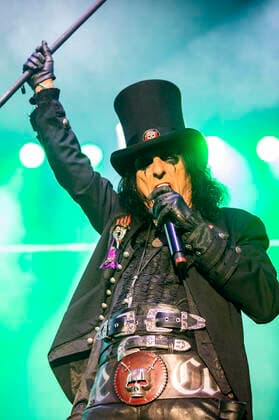 Alice Cooper live bei einem Konzert der Detroit Muscle: Live Tour in der Stadthalle. Zwickau, 17.06.2022
