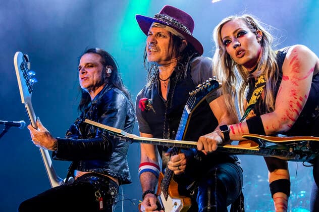 Chuck Garric, Ryan Roxie und Nita Strauss live bei einem Konzert der Detroit Muscle: Live Tour in der Stadthalle. Zwickau, 17.06.2022