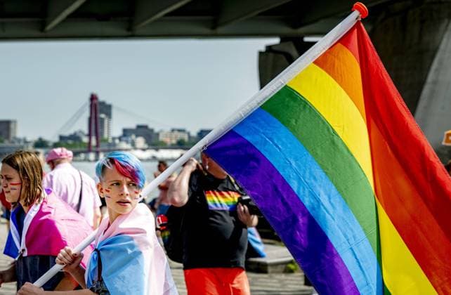 2022-06-18 11:20:29 ROTTERDAM - The Pride March traditionally moves through the city during Pink Saturday. This year s event will be held in Rotterdam with a march, information market and performances that reflect on the emancipation of the LGBTQ+ community. ANP ROBIN UTRECHT netherlands out - belgium out *** 2022 06 18 11 20 29 ROTTERDAM The Pride March traditionally moves through the city during Pink Saturday This year s event will be held in Rotterdam with a march, information market and performances that reflect on the emancipation of the LGBTQ community ANP ROBIN UTRECHT netherlands out belgium out  Copyright: xx x450588398x originalFilename: 450588398.jpg