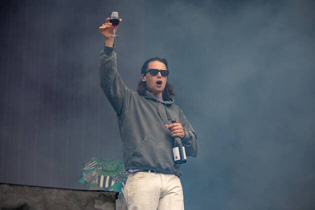 Jungle live at Piknik i Parken, Oslo, Norway Oslo, Norway. 17th, June 2022. The British band and music collective Jungle performs a live concert during the Norwegian music festival Piknik i Parken 2022 in Oslo. Here singer and musician Josh Lloyd-Watson is seen live on stage. Oslo Norway  Copyright: xGonzalesxPhoto Per-OttoxOppix