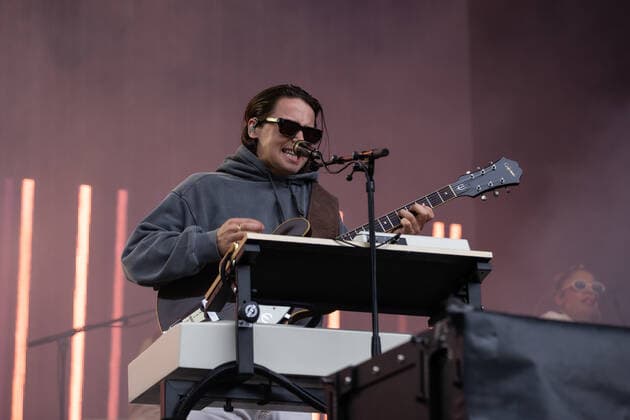 Jungle live at Piknik i Parken, Oslo, Norway Oslo, Norway. 17th, June 2022. The British band and music collective Jungle performs a live concert during the Norwegian music festival Piknik i Parken 2022 in Oslo. Here singer and musician Josh Lloyd-Watson is seen live on stage. Oslo Norway  Copyright: xGonzalesxPhoto Per-OttoxOppix
