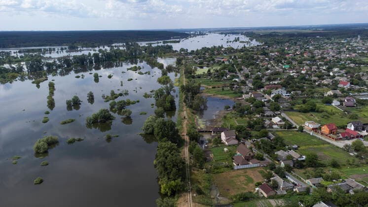 Floods in the town of Demydiv (Ukraine), 18 June 2022. A flood is usually a misfortune, but the residents of the flooded Demydiv are proud to have saved Kyiv after the Ukrainian Army opened a dam in February to stop the taking of the capital. On 25 February 2022, the Ukrainian Army flooded the town along with a large area of ??fields and swamps around it, thus preventing Russian armor from reaching the capital. Pride among the Ukrainian people who flooded their village so that the Russian armored vehicles did not reach Kyiv !ACHTUNG: NUR REDAKTIONELLE NUTZUNG!  Copyright: xOrlandoxBarríax GRAF3593 20220618-47dd8c4d11b99f863f18b8c0a3cff50e46839ca9