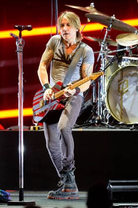 WEST PALM BEACH, FL - JUNE 18: Keith Urban performs during The Speed of Now World Tour at The iTHINK Financial Amphitheatre on June 18, 2022 in West Palm Beach Florida Copyright: xmpi04x xMediaPunchx
