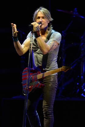 WEST PALM BEACH, FL - JUNE 18: Keith Urban performs during The Speed of Now World Tour at The iTHINK Financial Amphitheatre on June 18, 2022 in West Palm Beach Florida Copyright: xmpi04x xMediaPunchx