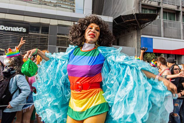 SÃO PAULO, SP - 19.06.2022: PARADA LGBT - 26th São Paulo LGBT+ Pride Parade. Parade of electric trios and parade goers (lesbians, gays, bisexuals, transsexuals, transvestites, queer, intersex and asexuals). Avenida Paulista, São Paulo, June 19, 2022. x2222795x  VanxCampos