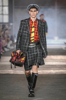 Milan, Milan Fashion Week, men s spring summer 2023. Milan, Men s fashion, spring summer 2023. MOSCHINO fashion show catwalk Pictured: model  Copyright: xBlufotox xipa-agency.netx xModaxMilanox