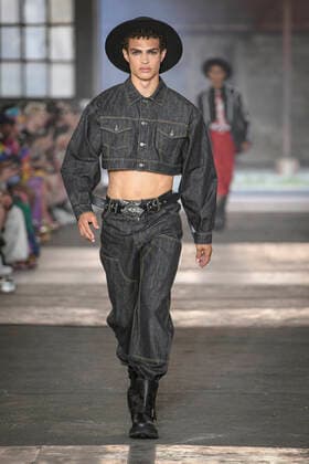 Milan, Milan Fashion Week, men s spring summer 2023. Milan, Men s fashion, spring summer 2023. MOSCHINO fashion show catwalk Pictured: model  Copyright: xBlufotox xipa-agency.netx xModaxMilanox