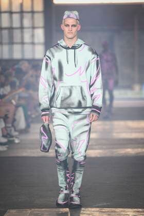 Milan, Milan Fashion Week, men s spring summer 2023. Milan, Men s fashion, spring summer 2023. MOSCHINO fashion show catwalk Pictured: model  Copyright: xBlufotox xipa-agency.netx xModaxMilanox