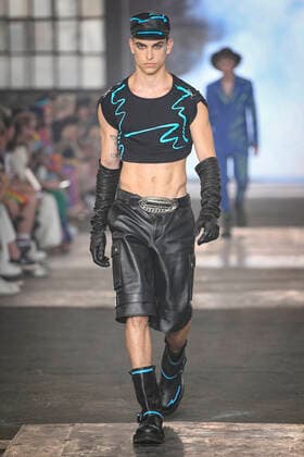 Milan, Milan Fashion Week, men s spring summer 2023. Milan, Men s fashion, spring summer 2023. MOSCHINO fashion show catwalk Pictured: model  Copyright: xBlufotox xipa-agency.netx xModaxMilanox