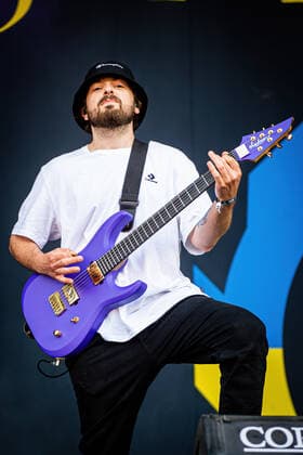Jinjer live at Copenhell 2022, Copenhagen, Denmark Copenhagen, Denmark. 18th, June 2022. The Ukrainian heavy metal band Jinjer performs a live concert during the Danish heavy metal festival Copenhell 2022. Here guitarist Roman Ibramkhalilov is seen live on stage. Copenhagen Denmark  Copyright: xGonzalesxPhoto SebastianxDammarkx