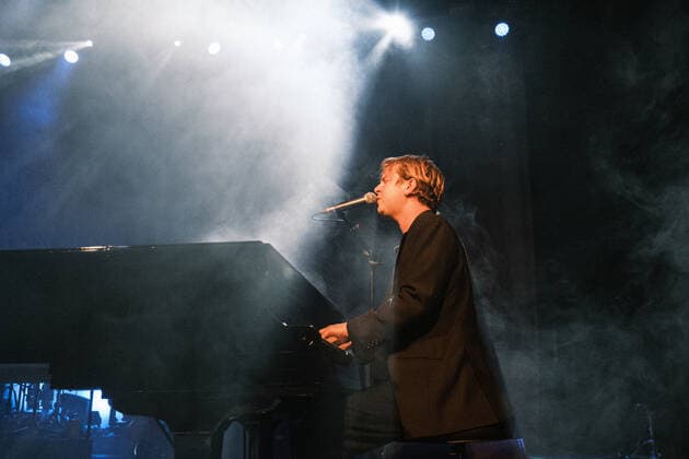 Tom Odell live in Copenhagen, Denmark Copenhagen, Denmark 19th, June 2022. The English singer, songwriter and musician Tom Odell performs a live concert at VEGA in Copenhagen. Copenhagen Denmark  Copyright: xGonzalesxPhoto FlemmingxBoxJensex