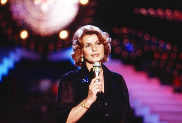 Senta Berger Senta Berger, österreichisch deutsche Filmproduzentin und Schauspielerin, Deutschland um 1996., Deutschland Copyright: kpa UnitedArchives55009154 EDITORIAL USE ONLY