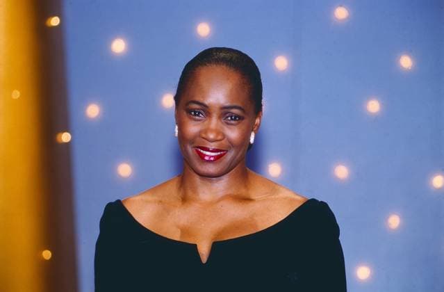BARBARA HENDRICKS Barbara Hendricks, amerikanisch-schwedische Opern- und Konzertsängerin, Sopranistin, Portraitaufnahme, Deutschland, 1992. Barbara Hendricks, American-Swedish Operan and concert singer, soprano, portrait shot, Germany, 1992., Deutschland Copyright: kpa UnitedArchives55023961 EDITORIAL USE ONLY