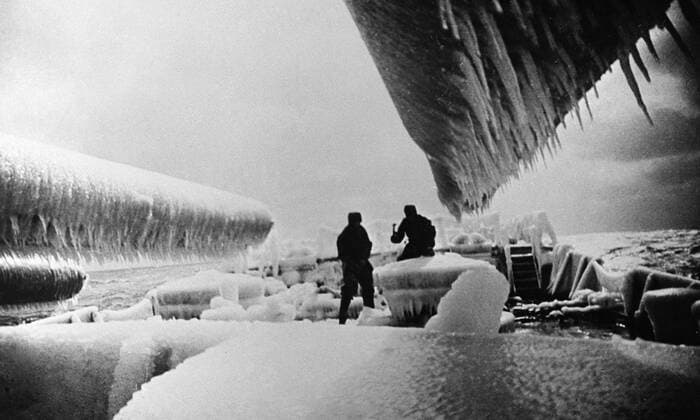 SEVASTOPOL BATTLESHIP WINTER STORM ICE 41250 11.02.1943 Sevastopol battleship crew shears the ice off the warship deck while out in the sea on a mission. Alexey Sputnik Ukraine  Copyright: xAlexeyx