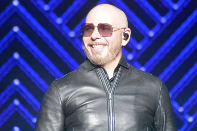 **ARCHIVE** June 18, 2022, New York, USA: Pitbull performs at 103.5 KTU s KTUphoria concert at Northwell Health at Jones Beach Theater in Wantagh, New York.  Copyright: xKylexMazzax