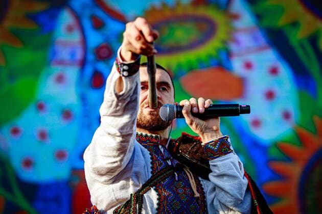 2022-06-21 19:57:59 AMSTERDAM - Kalush Orchestra performs during a benefit rally for Ukraine on the Museumplein. The event is an initiative of the Ukrainian Ministries of Culture and Foreign Affairs. ANP LEVIN DEN BOER netherlands out - belgium out