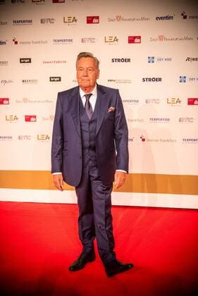 22.06.2022 xesx Frankfurt am Main, Festhalle LEA Live Entertainment Award auf dem Roten Teppich Kultsänger Roland KAiser