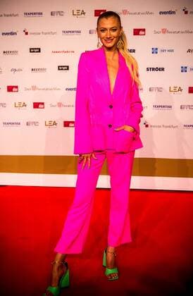 22.06.2022 xesx Frankfurt am Main, Festhalle LEA Live Entertainment Award auf dem Roten Teppich Popsängerin Leony