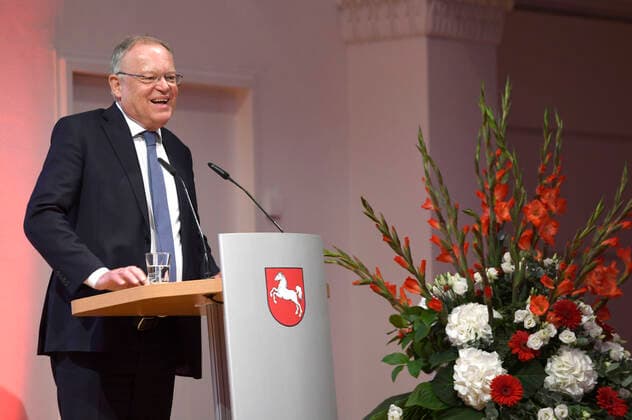 Stephan Weil bei der Verleihung des Niedersächsischen Staatspreises 2022 an Eske Nannen und Otto Waalkes im Hannover Congress Centrum. Hannover, 22.06.2022