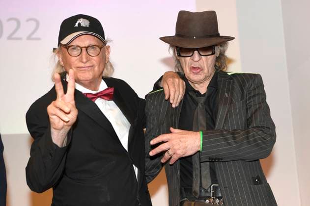 Otto Waalkes und Udo Lindenberg bei der Verleihung des Niedersächsischen Staatspreises 2022 an Eske Nannen und Otto Waalkes im Hannover Congress Centrum. Hannover, 22.06.2022