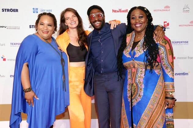 Yvonne Catterfeld mit ihrer Band bei der 15. Verleihung der Live Entertainment Awards 2022 in der Frankfurter Festhalle. Frankfurt am Main, 22.06.2022