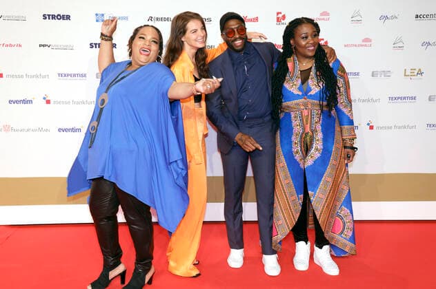 Yvonne Catterfeld mit ihrer Band bei der 15. Verleihung der Live Entertainment Awards 2022 in der Frankfurter Festhalle. Frankfurt am Main, 22.06.2022