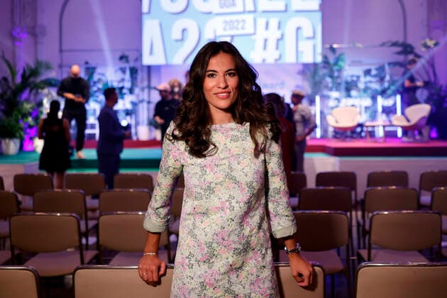 Moderatorin Mona Ameziane kommt zur Verleihung des Grimme Online Awards 2022 in der Kölner Flora. Der Grimme Online Award (GOA) gilt als wichtigste Auszeichnung für Publizistik im Internet, die die seit 2001 vom Grimme-Institut, das auch den renommierten Fernsehpreis Grimme-Preis verleiht, vergeben wird. Köln, 23.06.2022 NRW Deutschland Copyright: xChristophxHardtx