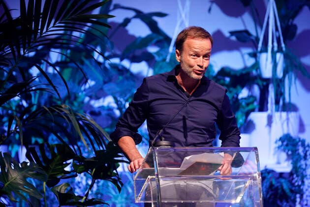 Journalist Georg Restle kommt zur Verleihung des Grimme Online Awards 2022 in der Kölner Flora. Der Grimme Online Award (GOA) gilt als wichtigste Auszeichnung für Publizistik im Internet, die die seit 2001 vom Grimme-Institut, das auch den renommierten Fernsehpreis Grimme-Preis verleiht, vergeben wird. Köln, 23.06.2022 NRW Deutschland Copyright: xChristophxHardtx