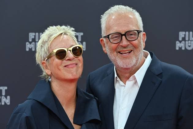Doris Doerrie und Partner Martin Moszkowicz. Roter Teppich,Red Carpet,Eroeffnung 39.Filmfest Muenchen am 23.06.2022.Gasteig HP8. *** Doris Doerrie and Partner Martin Moszkowicz Red Carpet,Opening 39 Filmfest Muenchen on 23 06 2022 Gasteig HP8