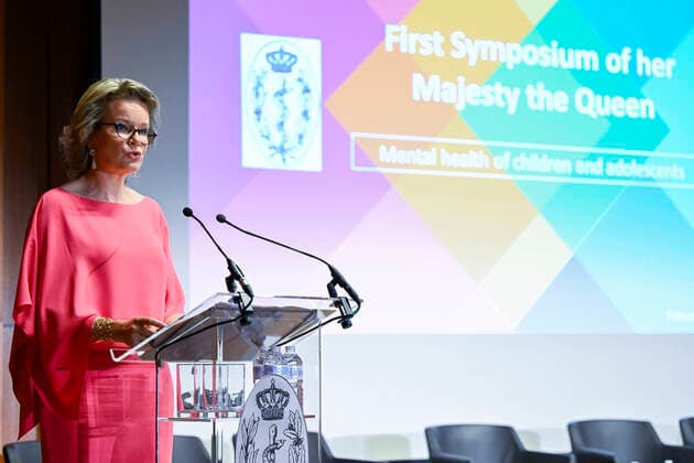 Entertainment Themen der Woche KW25 Entertainment Bilder des Tages Queen Mathilde of Belgium delivers a speech during the first Symposium of Her Majesty the Queen , dedicated to the Mental Health of Children and Adolescents and organised by the Royal Academies of Medicine of Belgium, in the presence of the Queen, in Brussels, Friday 24 June 2022.  LAURIExDIEFFEMBACQ 36595747