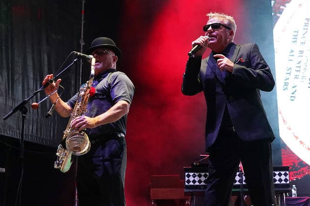 Madness in concert during Las Noches del Botanico. June 23, 2022. (1012759563)