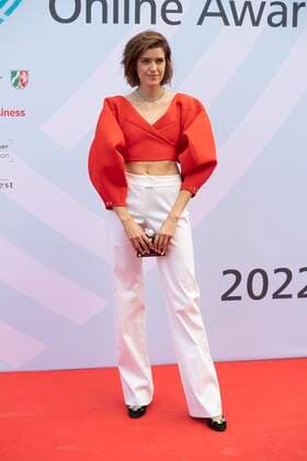 Marie NASEMANN, Schauspielerin, Roter Teppich, Red Carpet Show, Verleihung des Grimme Online Awards 2022 am 23.06.2022 in der Flora Koeln,