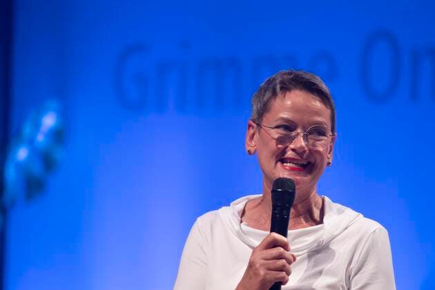 Frauke GERLACH, Direktorin des Adolf Grimme-Instituts, Roter Teppich, Red Carpet Show, Verleihung des Grimme Online Awards 2022 am 23.06.2022 in der Flora Koeln,