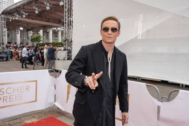 24.06.2022,Berlin,Deutschland,GER,Deutscher Filmpreis Verleihung im Palais am Funkturm.Ankunft Matthias Schweighöfer