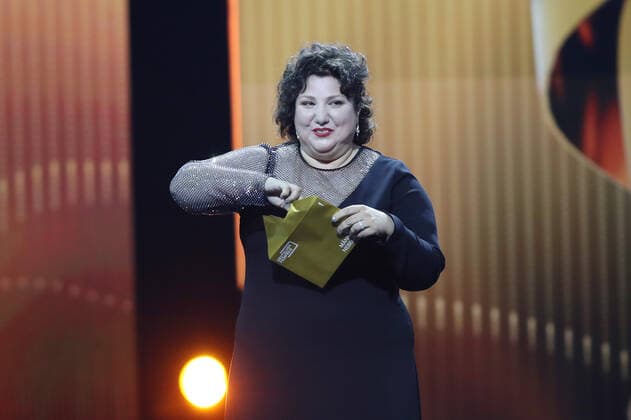 Deutscher Filmpreis 2022 Laudatorin BESTE MÄNNLICHE NEBENROLLE Meltem Kaptan bei der Verleihung der Lola - Deutscher Filmpreis 2022 im Palais am Funkturm in Berlin 24.06.2022 Copyright: xEventpressx