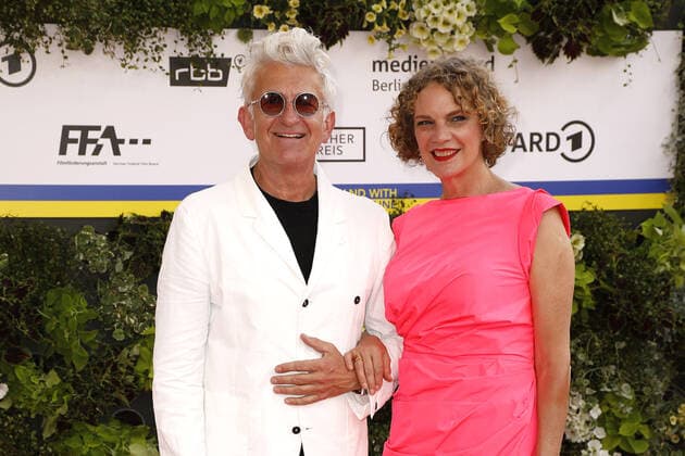 Dominic Raacke und Alexandra Rohleder bei der Ankunft zur Verleihung Deutscher Filmpreis am 24.06.2022 in Berlin Deutscher Filmpreis 2022 in Berlin - Ankunft Roter Teppich