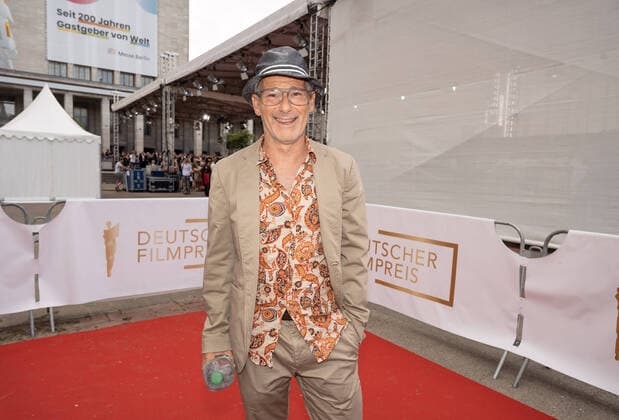 24.06.2022,Berlin,Deutschland,GER,Deutscher Filmpreis Verleihung im Palais am Funkturm.Ankunft Dani Levy *** 24 06 2022,Berlin,Germany,GER,German Film Award ceremony at Palais am Funkturm arrival Dani Levy