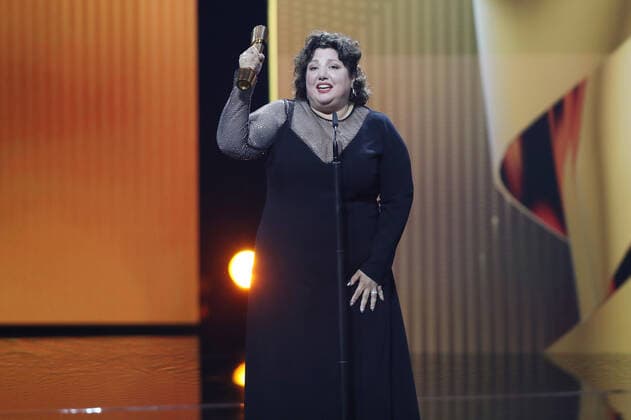 Deutscher Filmpreis 2022 Preisträgerin BESTE WEIBLICHE HAUPTROLLE Meltem Kaptan RABIYE KURNAZ GEGEN GEORGE W. BUSH bei der Verleihung der Lola - Deutscher Filmpreis 2022 im Palais am Funkturm in Berlin 24.06.2022 Copyright: xEventpressx