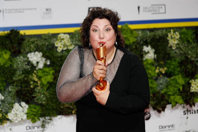 Deutscher Filmpreis 2022 Meltem Kaptan auf dem roten Teppich bei der Verleihung der Lola - Deutscher Filmpreis 2021 im Palais am Funkturm in der Messe Berlin. Copyright: xEventpressxGolejewskix