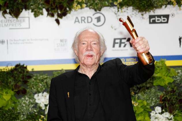 Deutscher Filmpreis 2022 Jürgen Jürges auf dem roten Teppich bei der Verleihung der Lola - Deutscher Filmpreis 2021 im Palais am Funkturm in der Messe Berlin. Copyright: xEventpressxGolejewskix