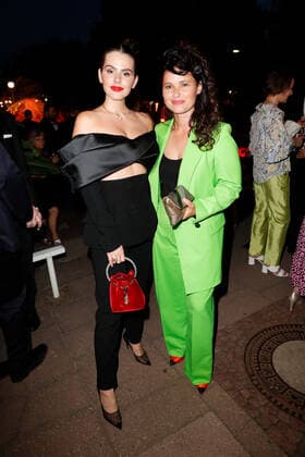 Deutscher Filmpreis 2022 Ruby O. Fee und Anna Fischer auf der Party bei der Verleihung der Lola - Deutscher Filmpreis 2021 im Palais am Funkturm in der Messe Berlin. Copyright: xEventpressxGolejewskix