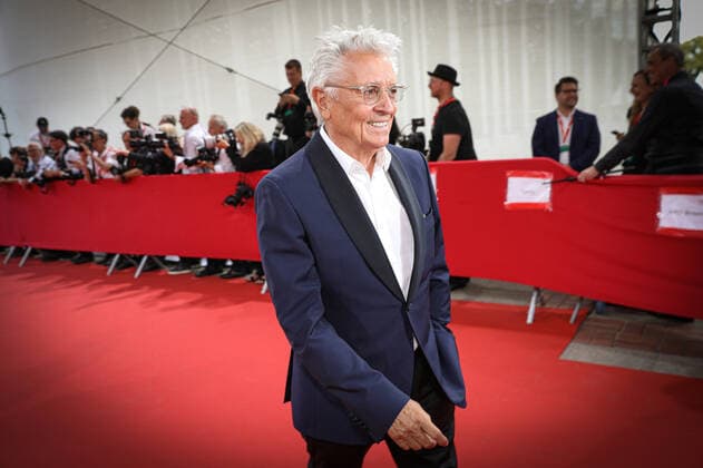 Deutscher Filmpreis 2022 Henry Hübchen Deutscher Filmpreis 2022 Verleihung im Palais am Funkturm in Berlin Copyright: xEventpressxFuhrx