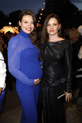 Julia Hartmann und Jennifer Ulrich bei der Deutscher Filmpreis Lola Aftershow Party am 24.06.2022 in Berlin Deutscher Filmpreis 2022 in Berlin - Lola Aftershow Party