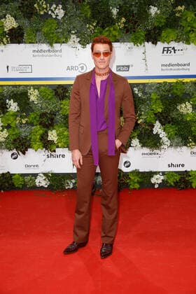 Deutscher Filmpreis 2022 Daniel Donskoy auf dem roten Teppich bei der Verleihung der Lola - Deutscher Filmpreis 2021 im Palais am Funkturm in der Messe Berlin. Copyright: xEventpressxGolejewskix