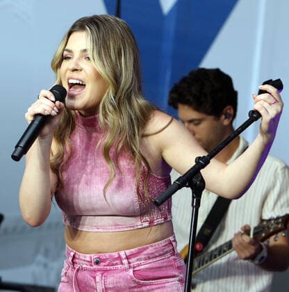 NEW YORK, NY- JUNE 24: Tenille Arts performs on Fox & Friends All American Summer Concert Series at Fox Plaza in New York June 24, 2022. Copyright: xRWx